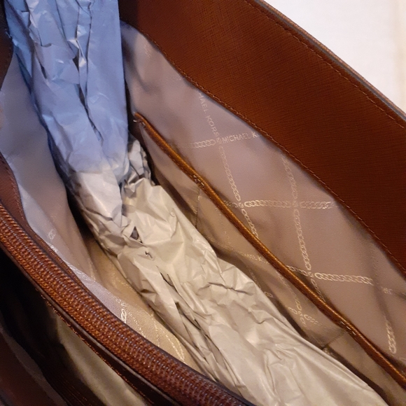 Michael   Kors   Leather   Medium   Tote - Picture 4 of 6